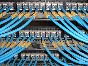 如何确保综合布线系统链路的质量和安全性